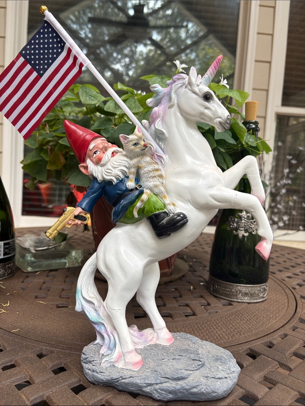 Wise Guy Novelties White Unicorn with Red-Gnome and Flag